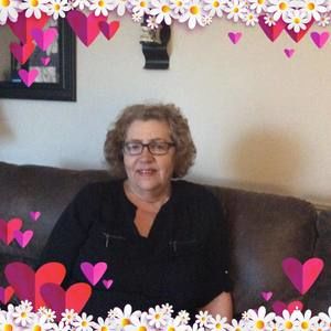 Meet your Posher, Caroline